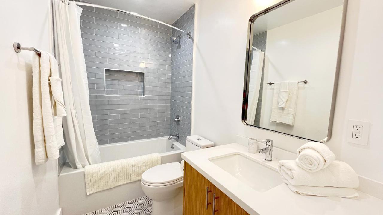 Kingsley Courtyard Apartment Лос-Анджелес Экстерьер фото